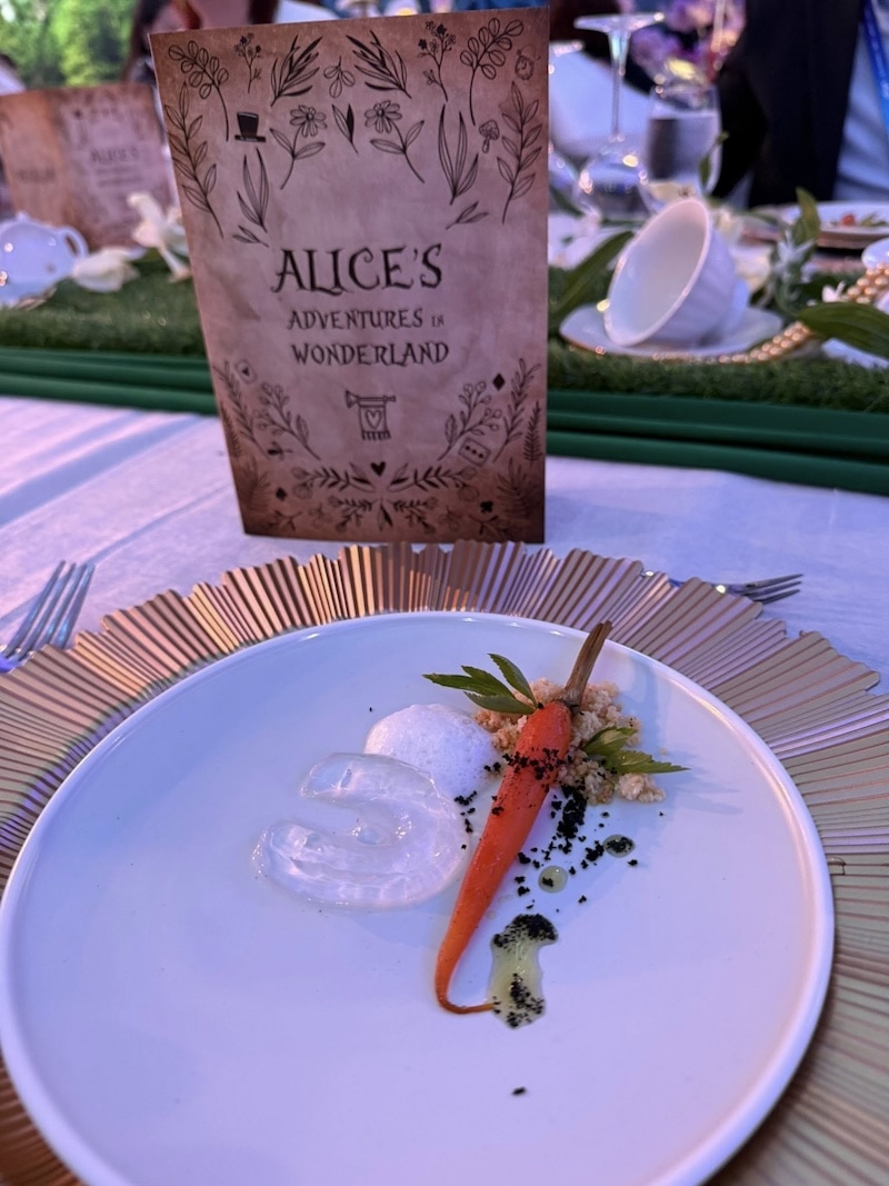 2025隱適美亞太高峰會-隱適美終身成就獎-活動花絮25-楊念珊醫師-台中